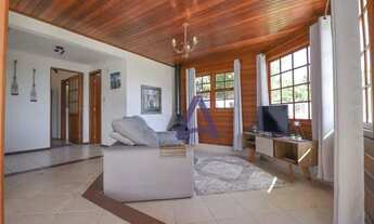 Imagem 5: Charmosa residência em estilo chalé com vista paradisíaca