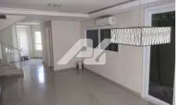 Imagem 7: Casa de condomínio para aluguel possui 260 metros quadrados com 3 quartos