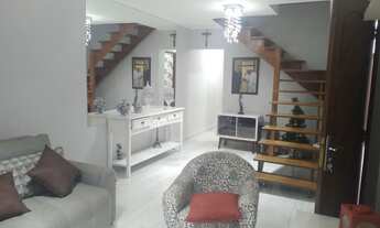 Imagem 3: Sobrado para venda possui 220 metros quadrados com 4 quartos