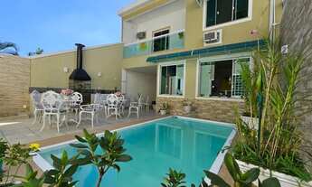 Imagem 6: Taquara. Casa Dúplex com Salão, 4 Quartos, Sendo 1 Suítes e 3 Vagas