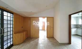 Imagem 2: Casa para aluguel, 3 quartos, 1 suíte, 1 vaga, Vigilato Pereira - Uberlândia/MG - R$ 3.300