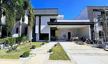 Imagem: Casa com 4 suítes à venda, 230 m² por