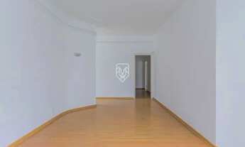 Imagem 4: Casa com 306 m² para alugar por R$ 7.800,00/mês no Alto da Glória - Curitiba/PR