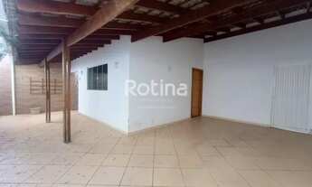 Imagem 2: Casa para aluguel, 5 quartos, 1 suíte, 2 vagas, Jardim Europa - Uberlândia/MG - R$ 2.800,0