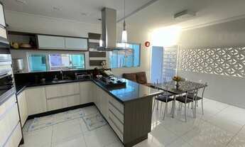 Imagem 2: Casa para venda tem 162 metros quadrados com 4 quartos em Jardim Alvorada - Maringá - PR