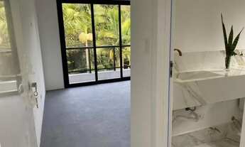 Imagem 7: Casa para Venda em Jandira, Jardim Bolívia, 3 dormitórios, 3 suítes, 4 banheiros, 2 vagas