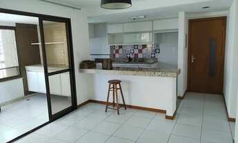 Imagem 5: Apartamento para Venda em Salvador, Itaigara, 2 dormitórios, 2 suítes, 3 banheiros, 2 vaga