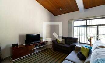 Imagem 2: Casa com 6 quartos (1 suíte) à venda no Parque dos Príncipes, Osasco. com 3 vag