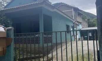 Imagem: Casa em cachoeiras de macacu com escritura