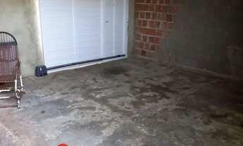 Imagem 2: Casa ainda em construção