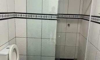 Imagem 3: Casa com 2 quartos sala cozinha banheiro e uma varanda com churrasqueira