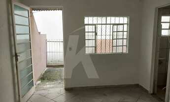 Imagem 7: Casa com quarto, cozinha e banheiro