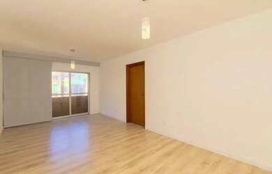 Imagem 2: Apartamento com 3 dormitórios para alugar, 92 m² por R$ 2.822,73/mês - Vila Izabel - Curit