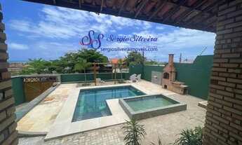 Imagem 2: Excelente casa em localização privilegiada com 4 suítes