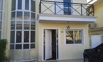 Imagem: Sobrado em condomínio 4 quartos em frente