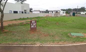 Imagem: Terreno no ASFALTO em frente ao Hotel no