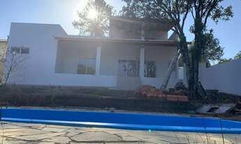 Imagem 2: Casa de condomínio para aluguel possui 400 metros quadrados com 4 quartos