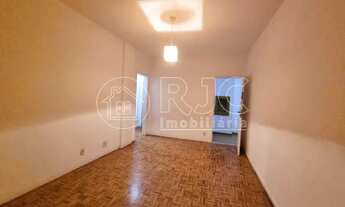 Imagem 5: Apartamento para venda possui 70 metros quadrados com 2 quartos