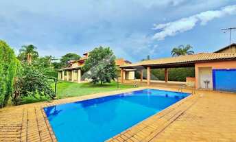 Imagem: Casa térrea à venda no Condomínio Village