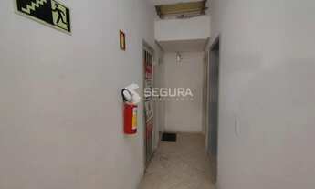 Imagem 4: Prédio comercial localizado em avenida de grande fluxo