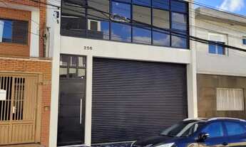 Imagem: Casa para aluguel com 300 metros quadrados