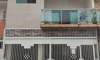 Imagem: VENDO EXCELENTE CASA COM DOIS PAVIMENTOS