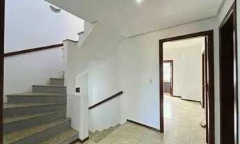 Imagem: Casa de 3 quartos e 2 vagas à venda em