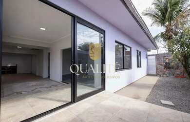 Imagem 3: Casa com 190m² área construída, 4 dormitórios sendo 1 suíte, espaço com piscina e churrasq