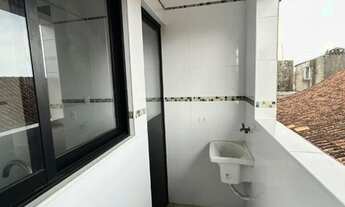 Imagem 7: Sobreposta com Piscina e Churrasqueira em Condomínio, Lado Praia, Repasse de Financiamento