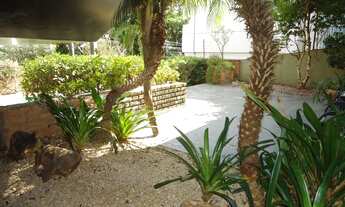 Imagem 7: 5 Dts (3 Stes), 4 vagas, vários livings, Piscina e Gazebo: 550m A.C