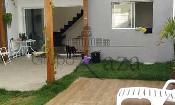 Imagem 5: Casa Piscina - Loteamento Villa Branca - Jacareí - 2 Dormitórios - 70m²