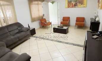 Imagem: Casa para venda tem 239 metros quadrados