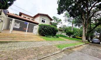 Imagem 3: Casa de condomínio para venda tem 420 metros quadrados com 4 quartos