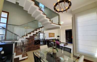 Imagem 2: Casa no condomínio Tívoli II para venda