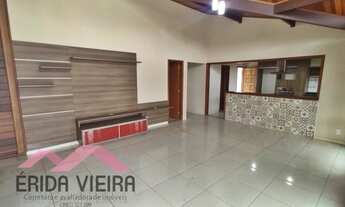 Imagem: Casa de condomínio térrea para venda possui