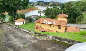 Imagem: Chácara pé na água