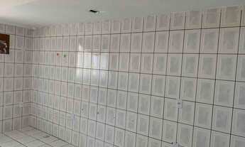 Imagem 4: Casa com 01 dormitório, sala de estar, sala de jantar, cozinha, banheiro e área de serviço