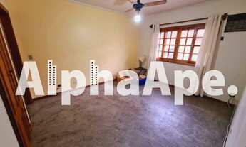 Imagem 6: Casa de condomínio para venda possui 390 metros quadrados com 4 quartos