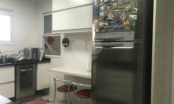 Imagem 7: Apartamento Maravilhoso a venda na Enseada com 3 suítes e sacada gourmet com lazer complet