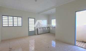 Imagem 2: Franca - Casa Padrão - Parque das Árvores