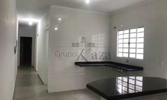 Imagem 3: Linda Casa - Bosque dos Eucaliptos - 3 Dormitórios - 125m²