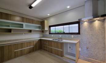 Imagem 4: Casa no condomínio Villaggio 3 para venda