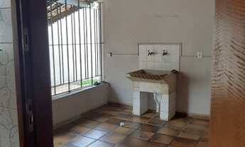 Imagem 7: Vende-se casa totalmente térrea - próxima à Avenida Lucas N. Garcez - na Vila Giglio - Ati