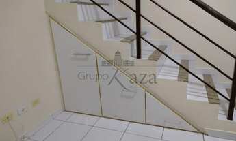 Imagem 2: Casa Sobrado- Jardim das Indústrias - 3 Dormitórios - 170m²