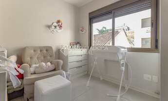 Imagem 6: Apartamento para venda possui 77 metros quadrados com 2 quartos em Petrópolis - Porto Ale