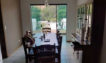 Imagem 4: Casa de condomínio para venda tem 236 metros quadrados com 3 quartos