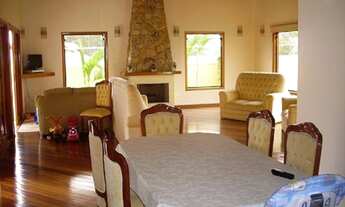 Imagem 3: Casa de condomínio para venda tem 400 metros quadrados com 3 quartos