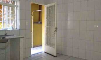 Imagem 3: Casa térrea com 01 dormitório, cozinha, banheiro e área de serviço - sem vaga de garagem