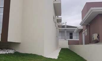 Imagem 3: Casa de condomínio térrea para venda possui 206 metros quadrados com 3 quartos