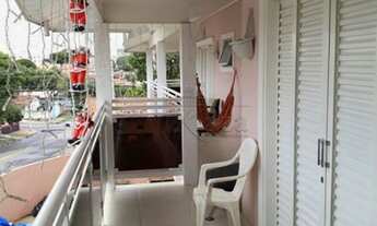 Imagem 1: Sobrado para venda tem 190 metros quadrados com 4 quartos